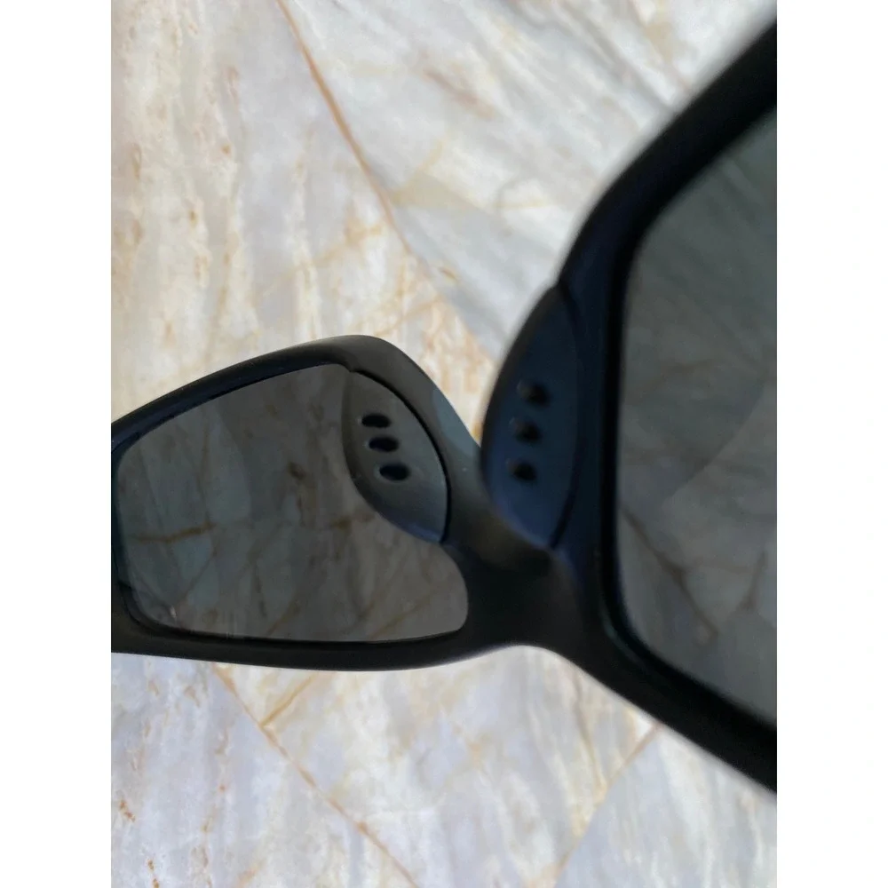 Foster Grant NS0324 Polarized Wrap Sunglasses Matte Black AT 24 572 BLK POL